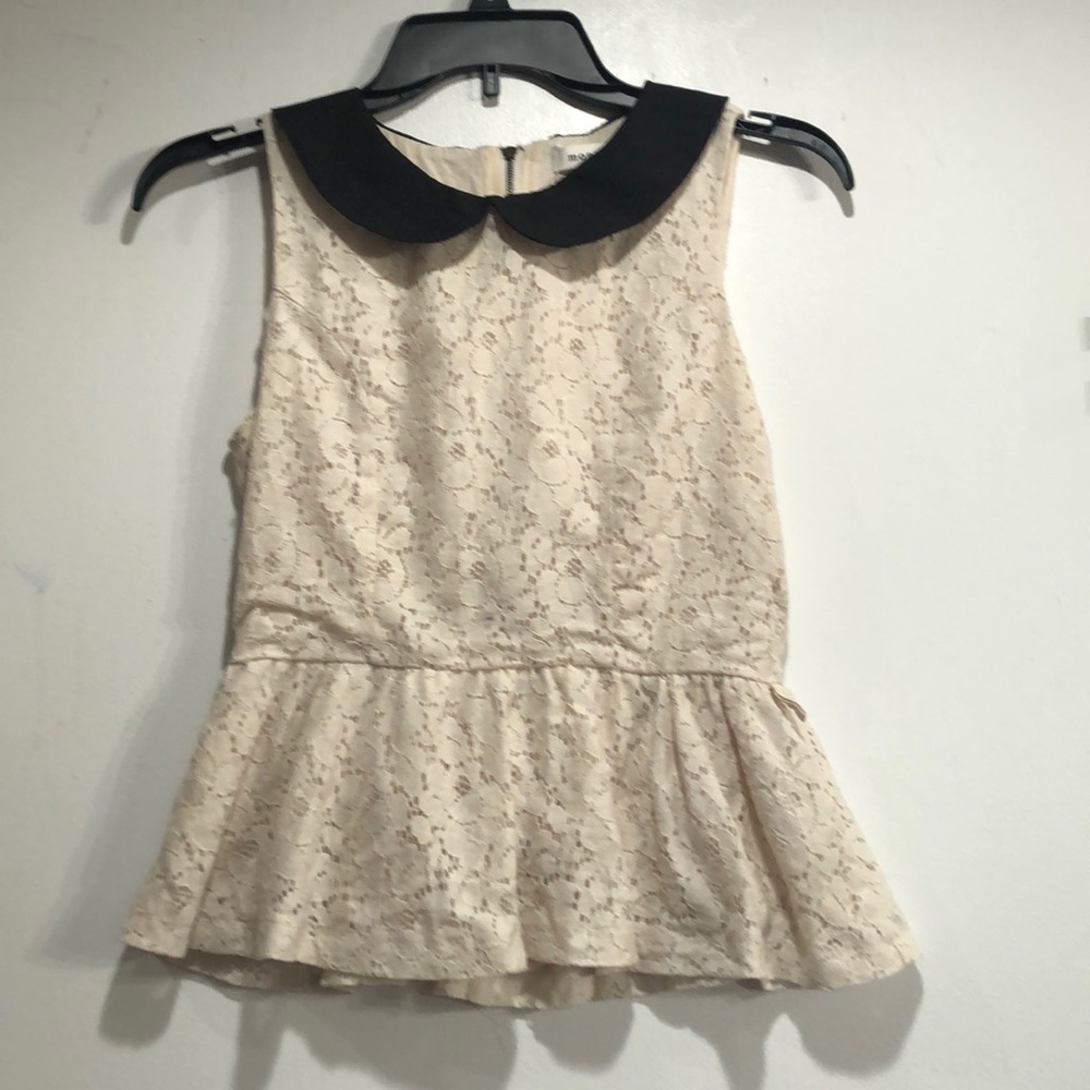 Monteau  Lace Pendulum Top.  Size Small